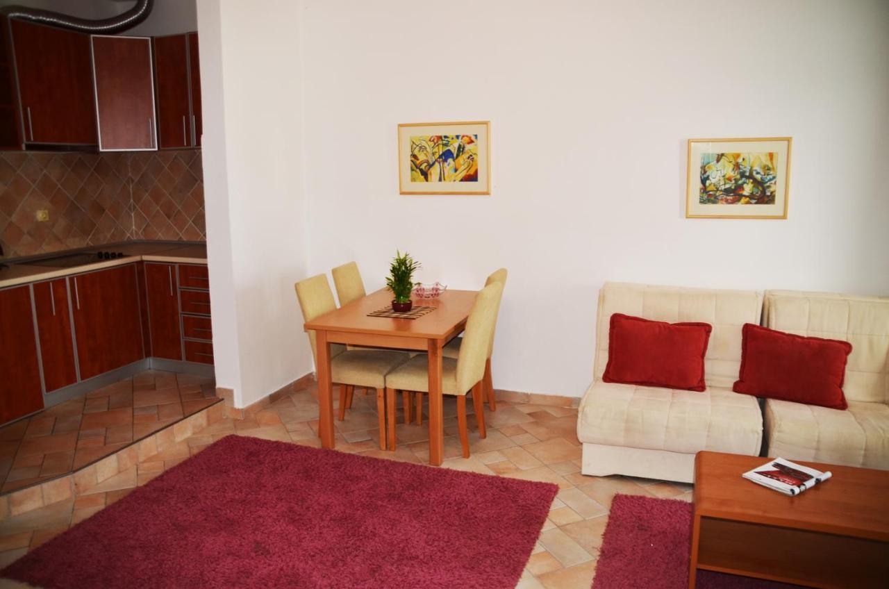 Apartments Secret Garden Sveti Stefan Extérieur photo